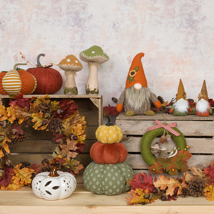 Autumn & Halloween Decorations