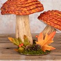 Rattan Autumn Toadstool Decorations alternative image