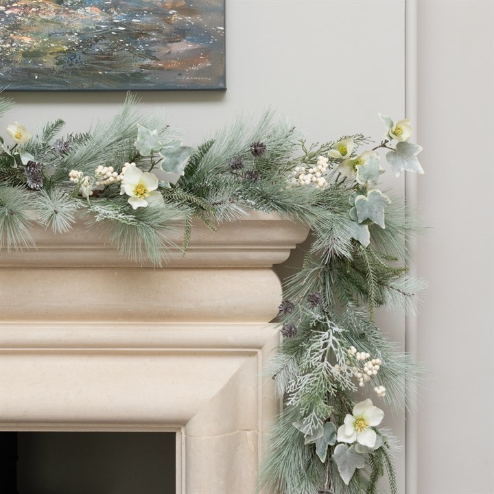 Castle Bytham Garland with Hellebore and Cones